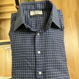 Thomas Pink Men’s Slim Fit “The Prestige” Dress Shirt 17.5” neck (44cm) 33.5”slv